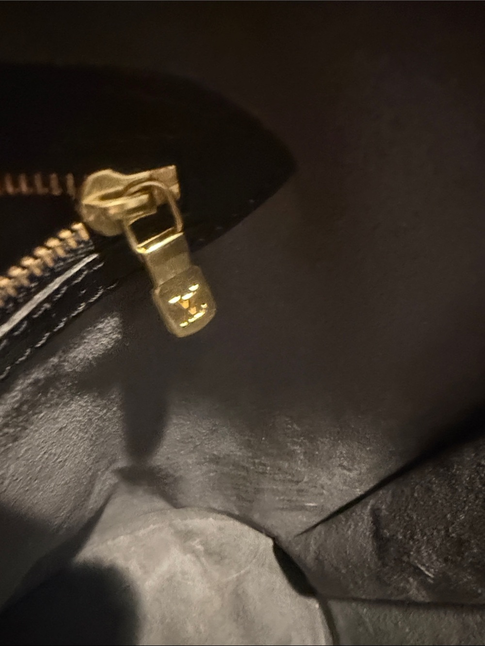 Louis Vuitton Black Epi Leather Tote - Picture 6 of 9